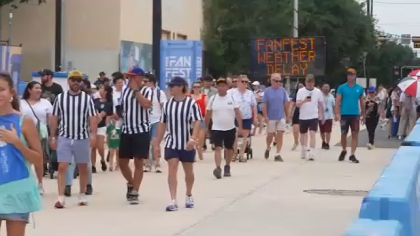 Fans turn out for Houston's first World Cup match day despite weather hiccups