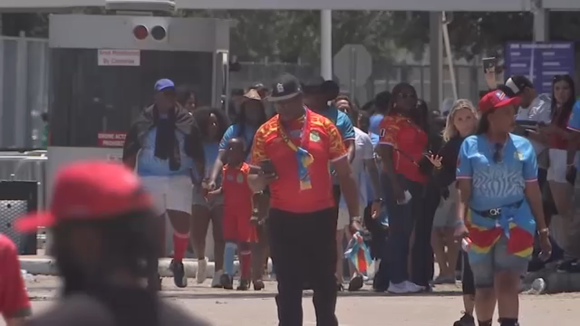 Several fans reporting smooth experience in World Cup match at Houston Stadium amid traffic and rain