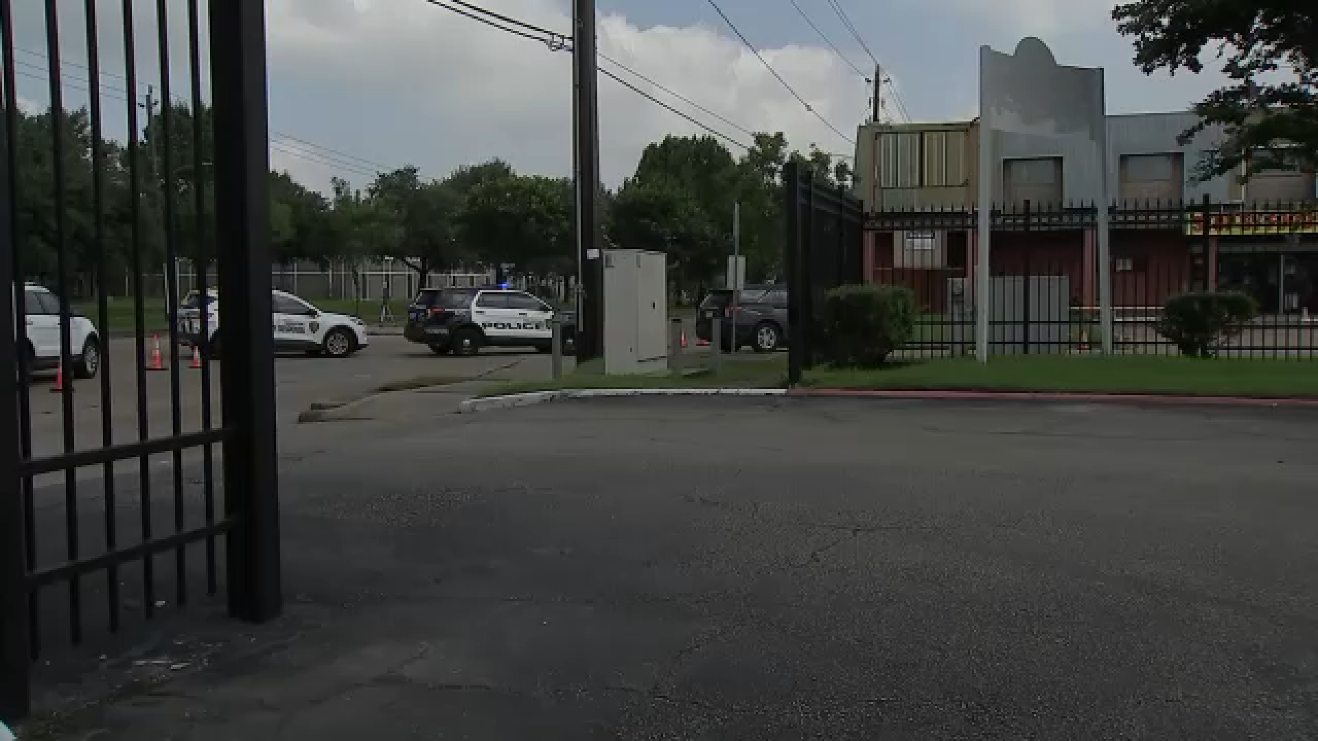 Woman charged with murder after allegedly running over man while her kids were in vehicle: Records