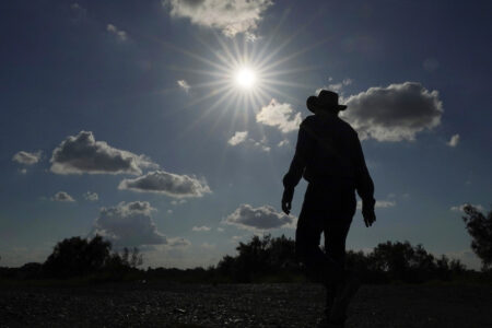 Steamy weather moves into Houston in wake of tropical storm