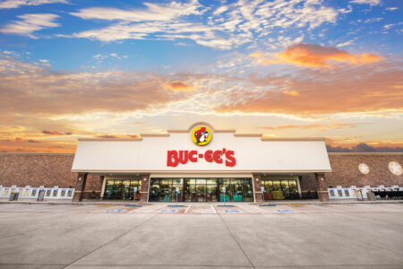 A shuttle bus to Buc-ee's during the World Cup: The Good, Bad, and Ugly of the week