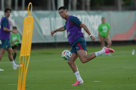 Ronaldo looks to make history in Houston by scoring in 6th World Cup