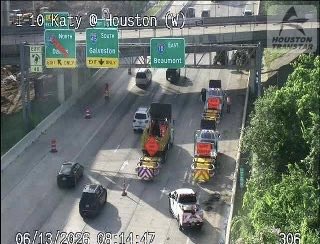 I-10 remains partially close after (another) Houston Avenue bridge strike