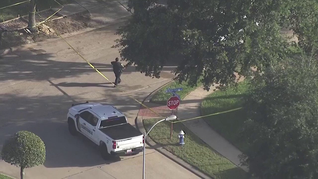 Harris County mother, teen son dead after shooting on Windy Spring Lane