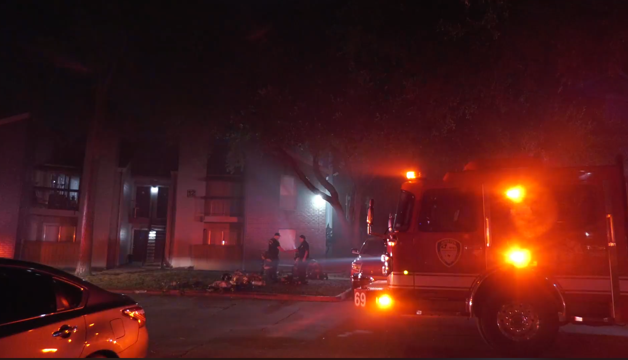 Westchase apartment fire damages 12 units, firefighters injured