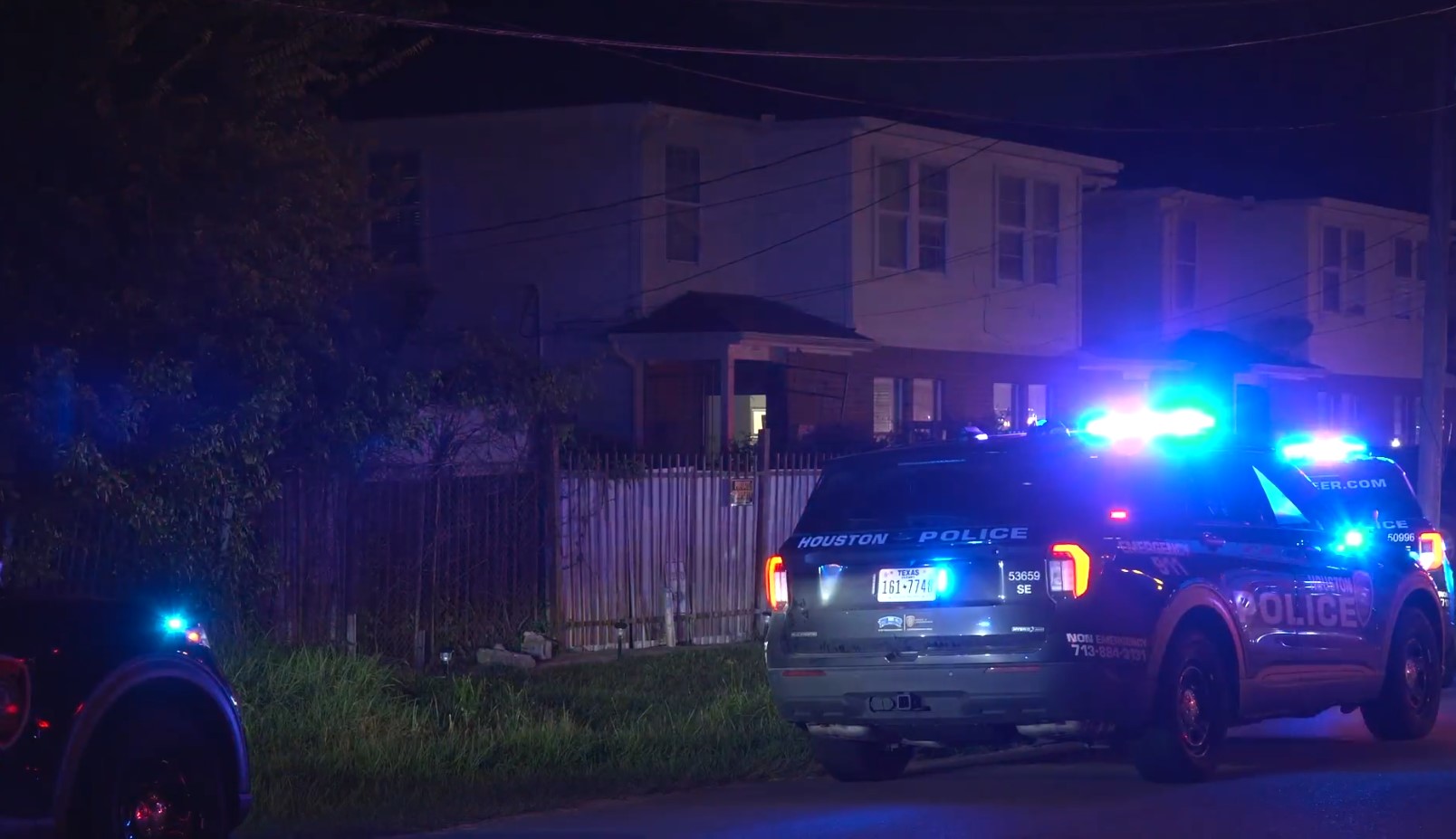 Shootout erupts in South Houston during alleged argument over fireworks, 2 injured