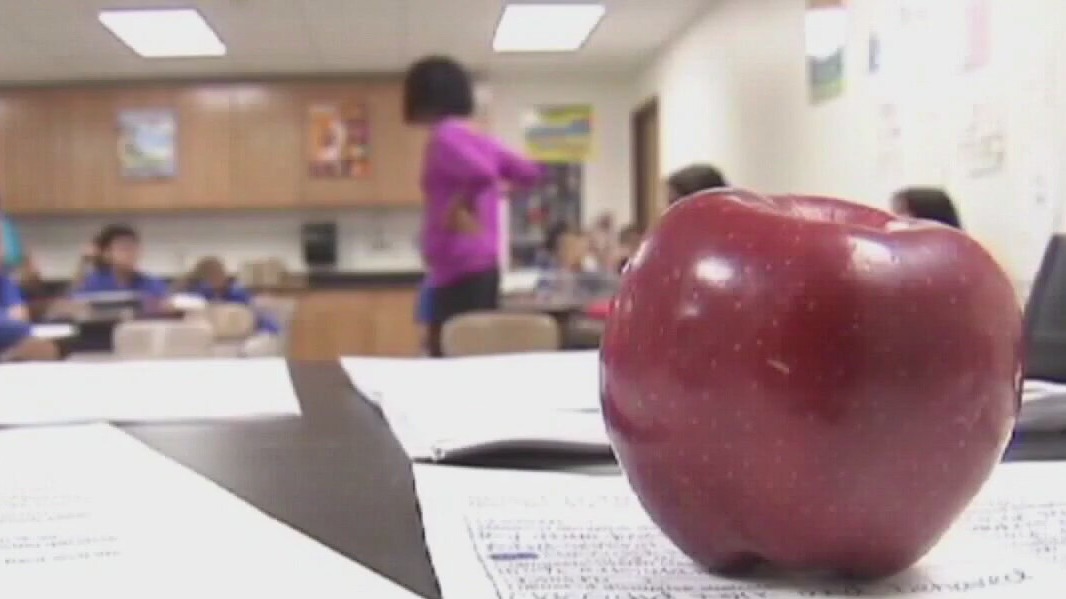 73,000 Texas school choice accounts get funded today, comptroller says