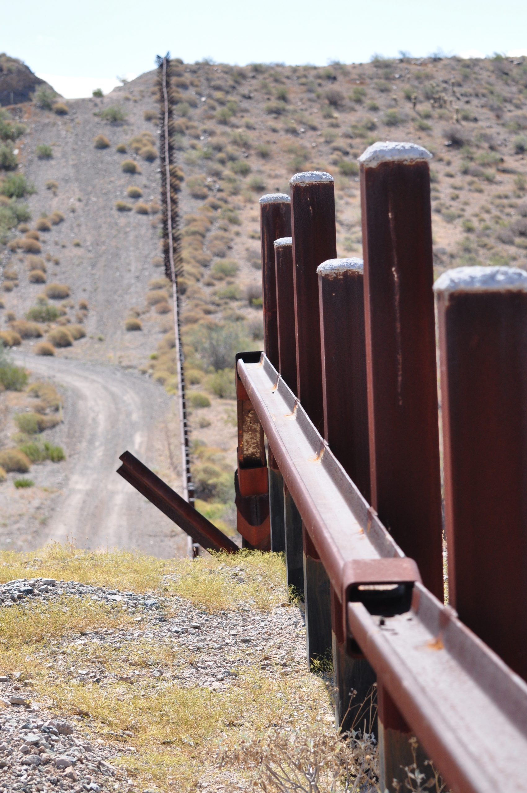 Big Bend will see vehicle barriers, not walls along southern border