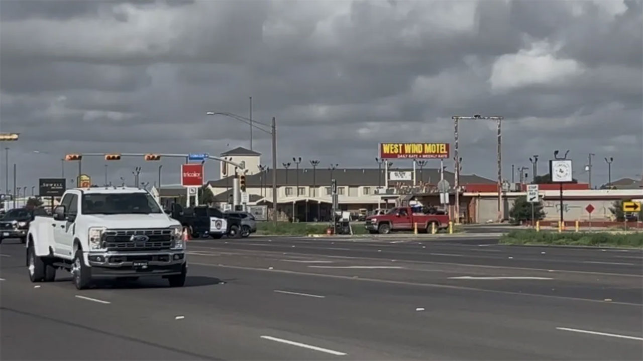Active shooter reported in Midland