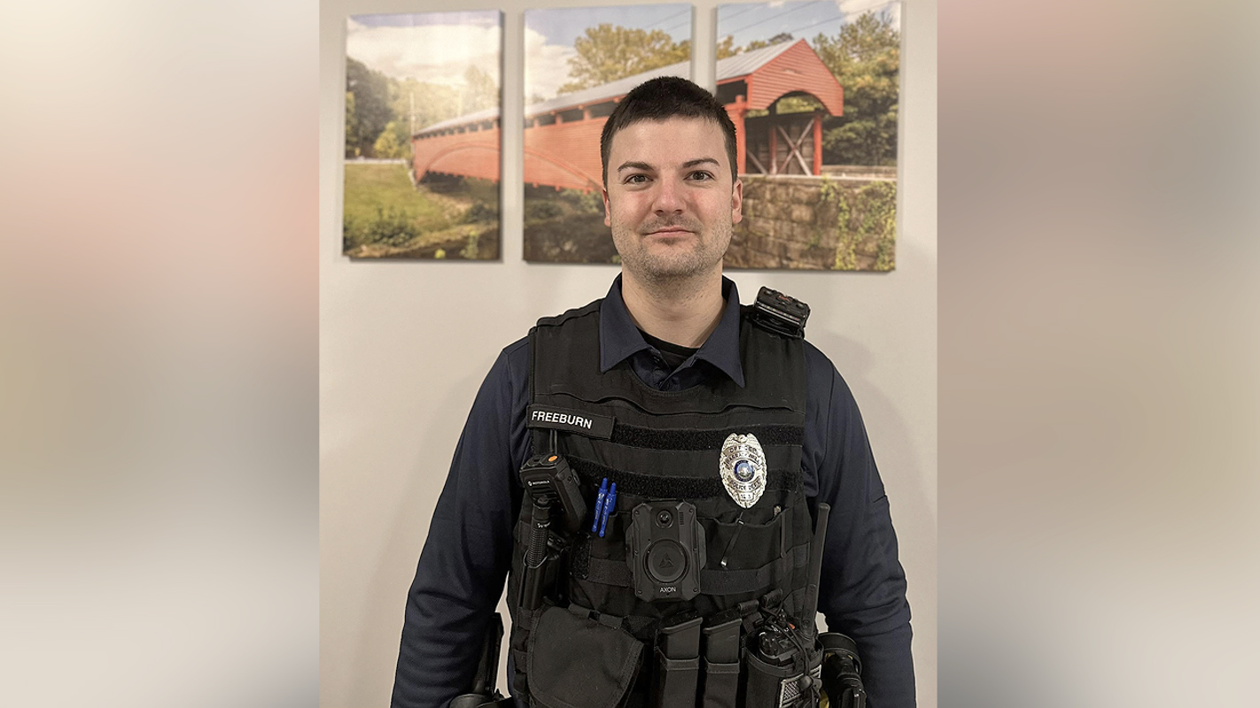 West Virginia town fires entire police force after chief resigns, sergeant alleges evidence room break-in